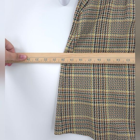 Cabi Pastime Houndstooth Plaid Skirt Above Knee Asymmetrical Hem Pockets NWT - Picture 14 of 15